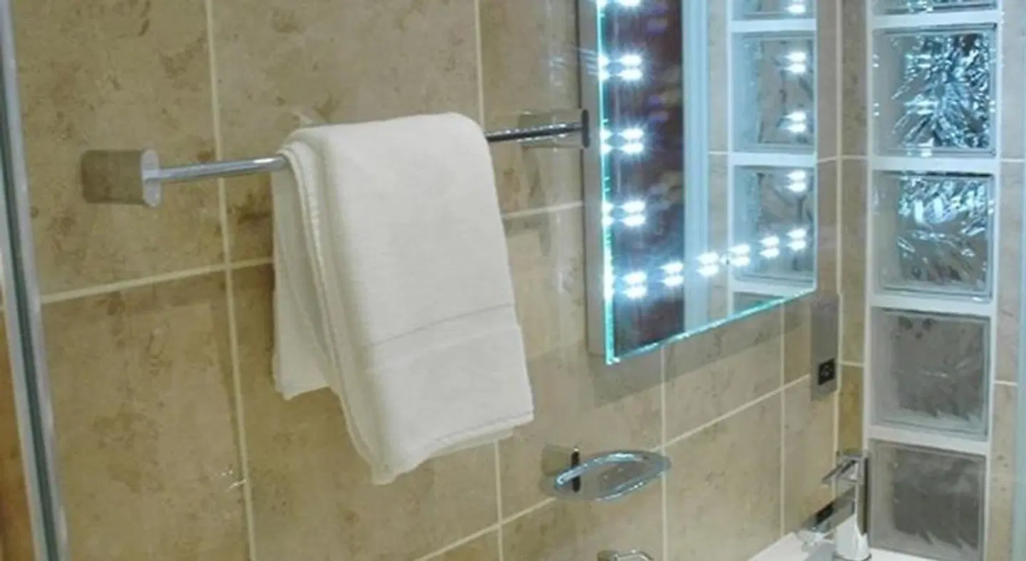Tennyson Court Badezimmer