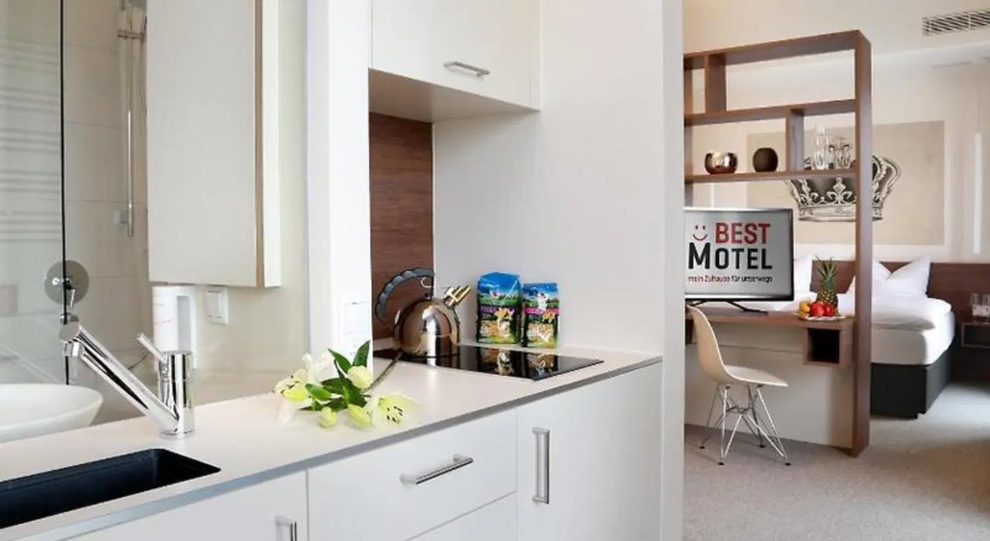 Best Motel ROOM_EXAMPLE