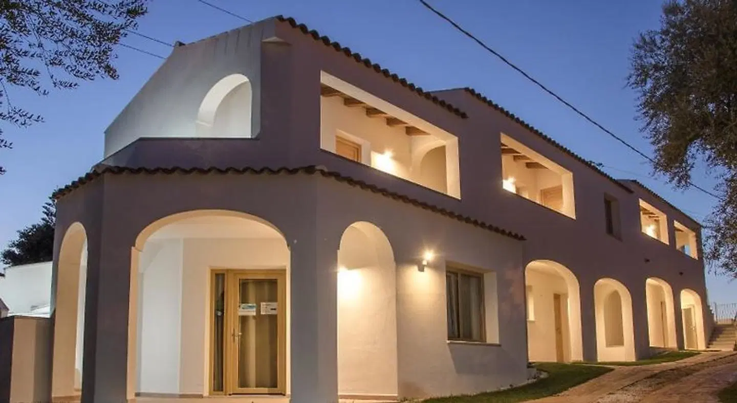 Mediterraneo EXTERIOR