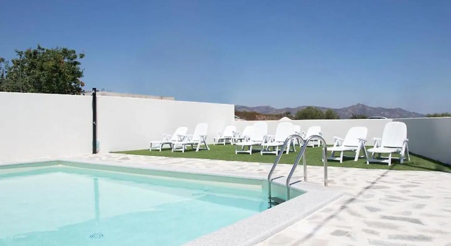 Mediterraneo OUTDOOR_POOL