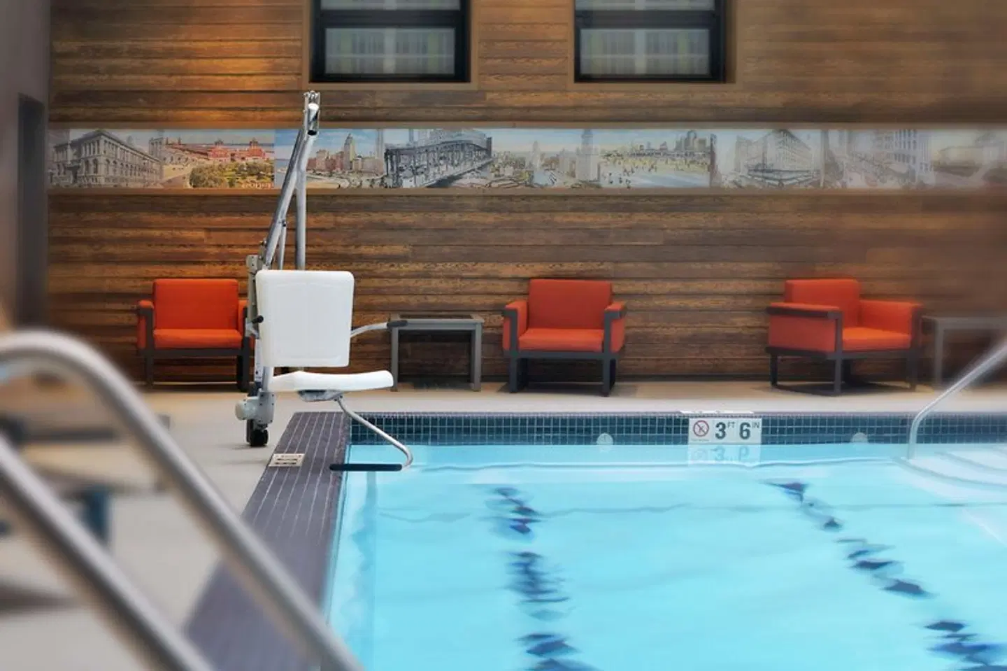 Palmer House a Hilton Hotel OUTDOOR_POOL