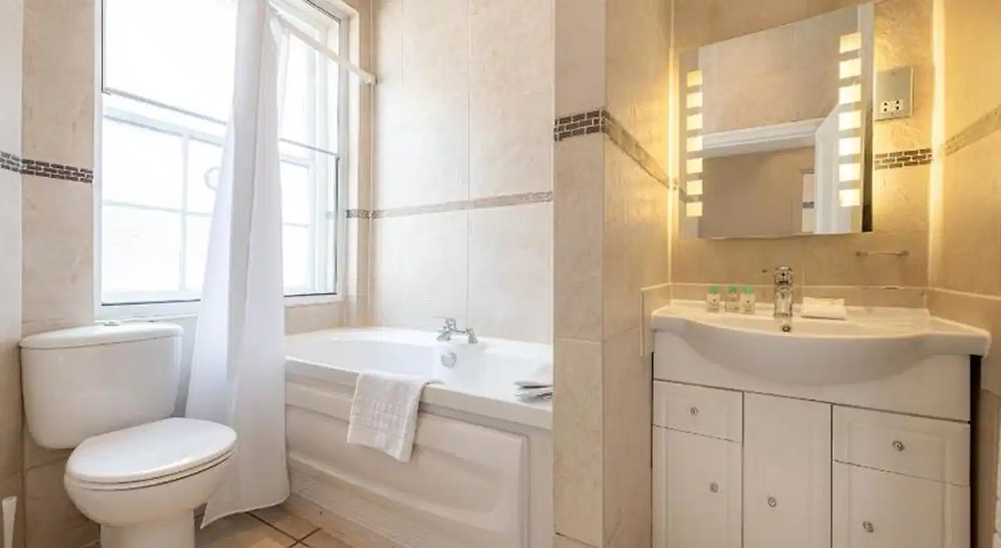 17 Hertford Street Badezimmer
