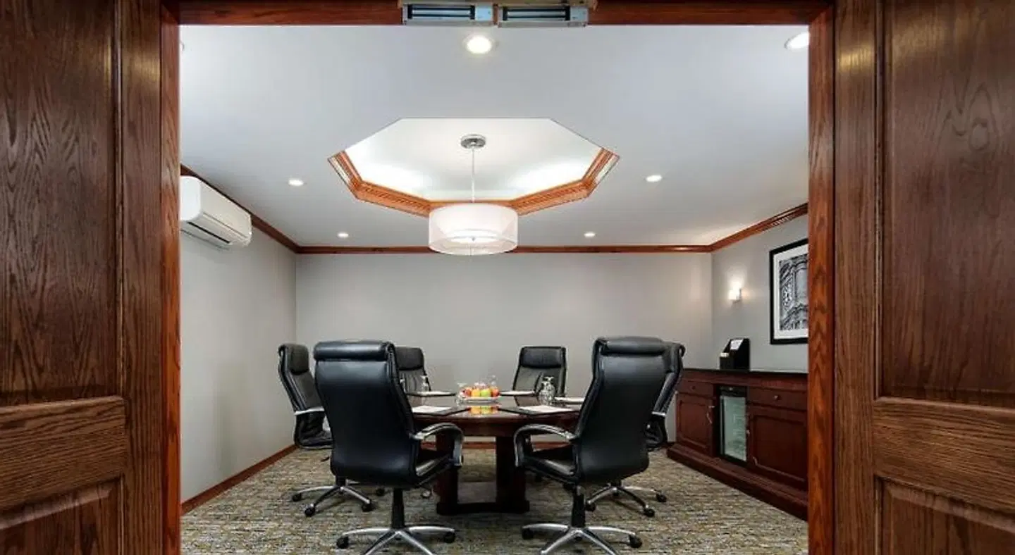 DoubleTree by Hilton Philadelphia Airport LOUNGE_LOBBY