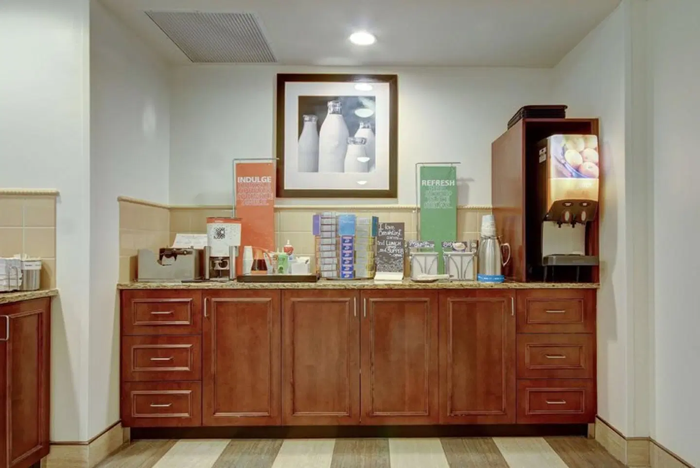 Hampton Inn & Suites Alexandria LOUNGE_LOBBY