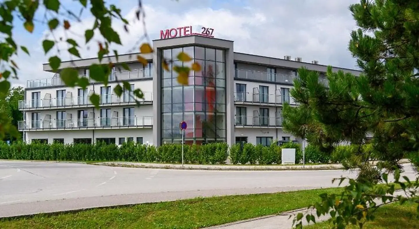 Motel 267 EXTERIOR
