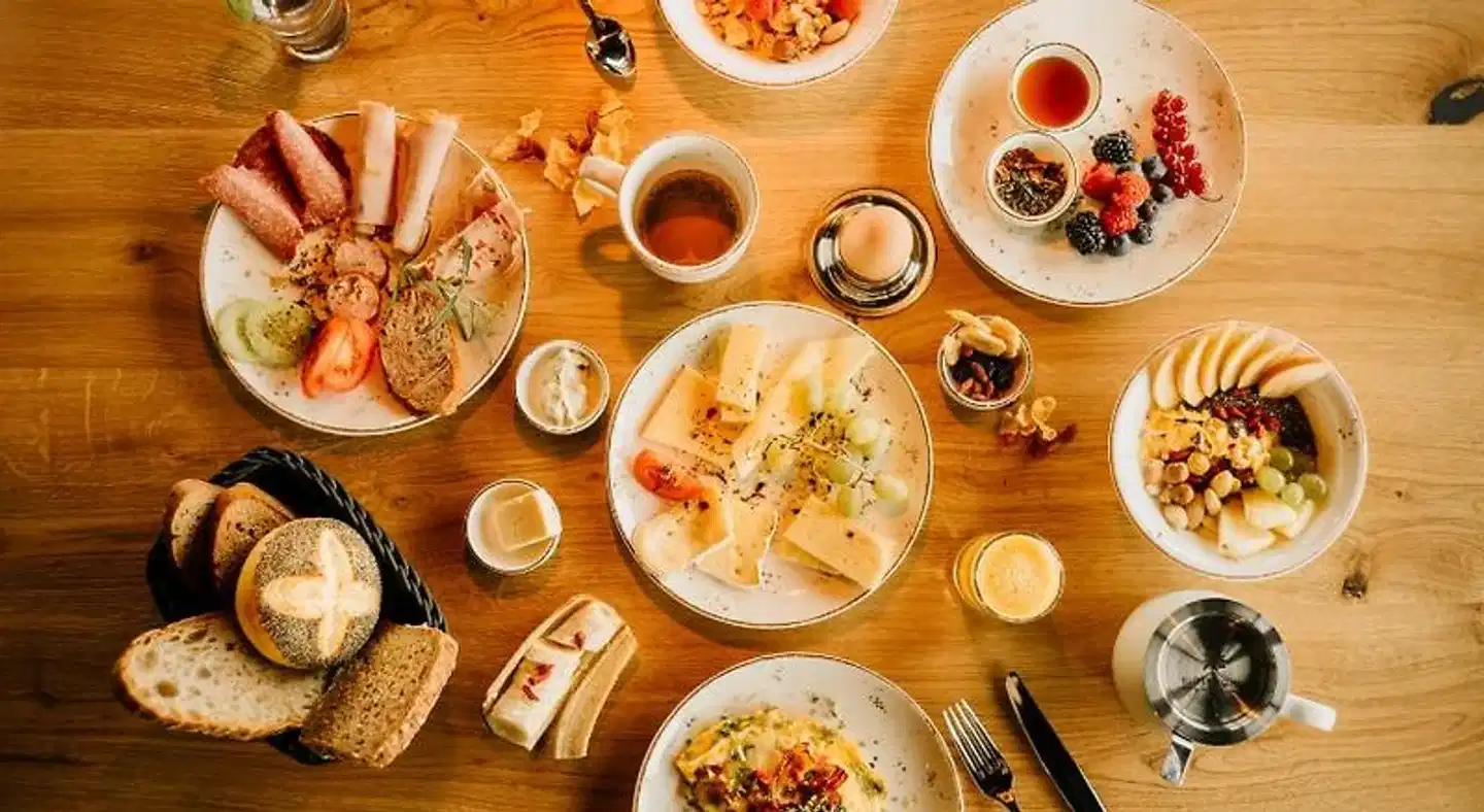 Natura Hotel Restaurant