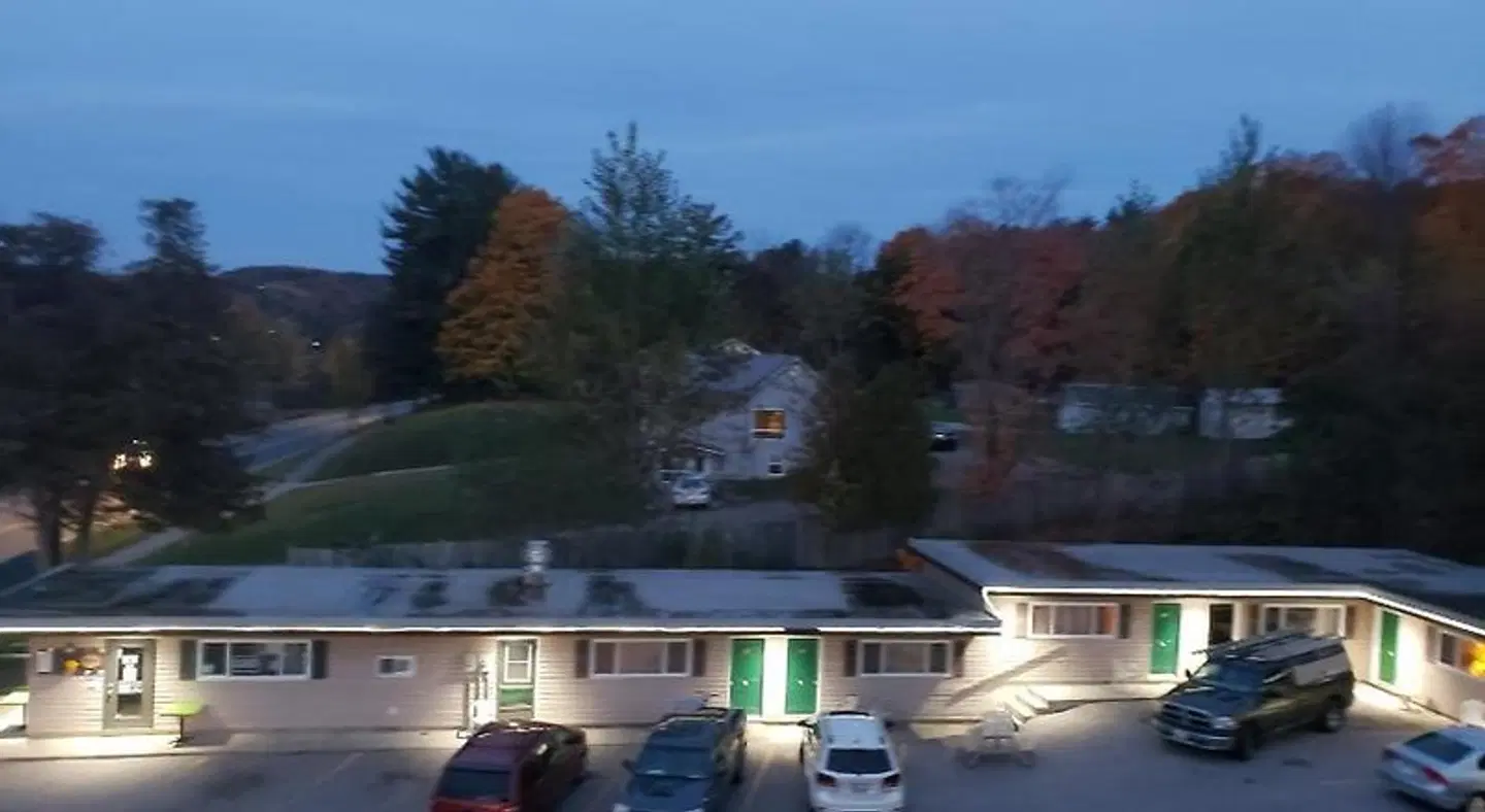 Silver Maple Motel Terrasse