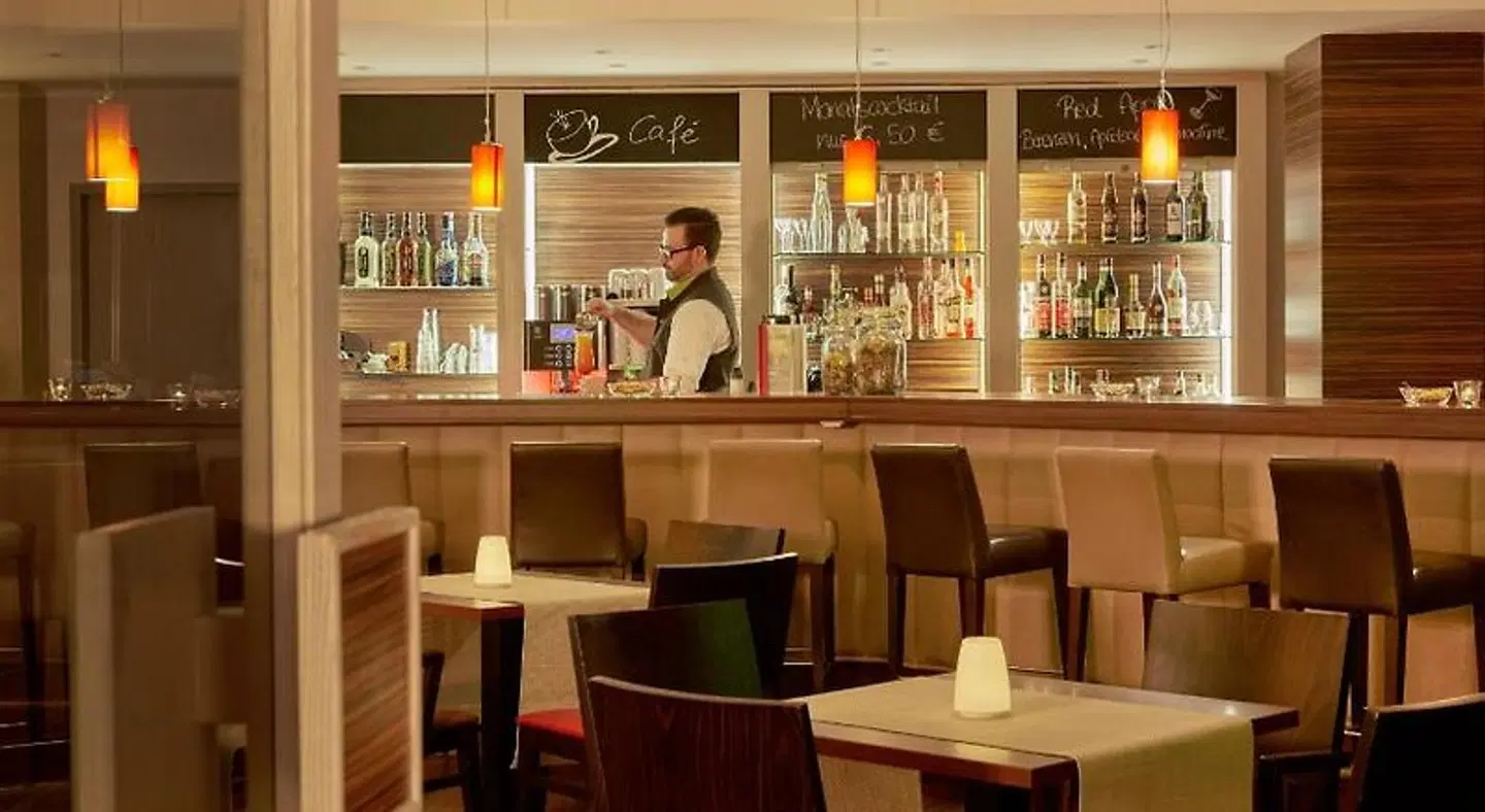 Ramada Leipzig-Halle Bar