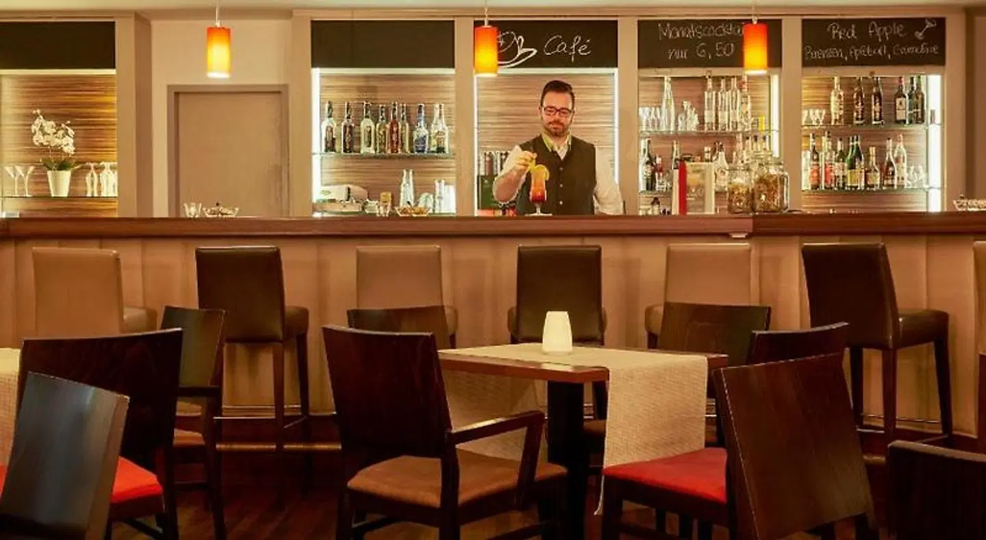 Ramada Leipzig-Halle Bar