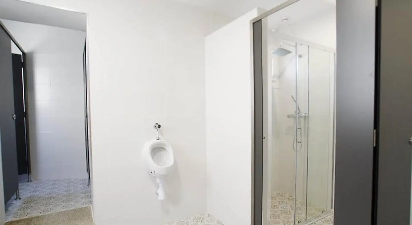 Hostel Albergue O Mesón Badezimmer