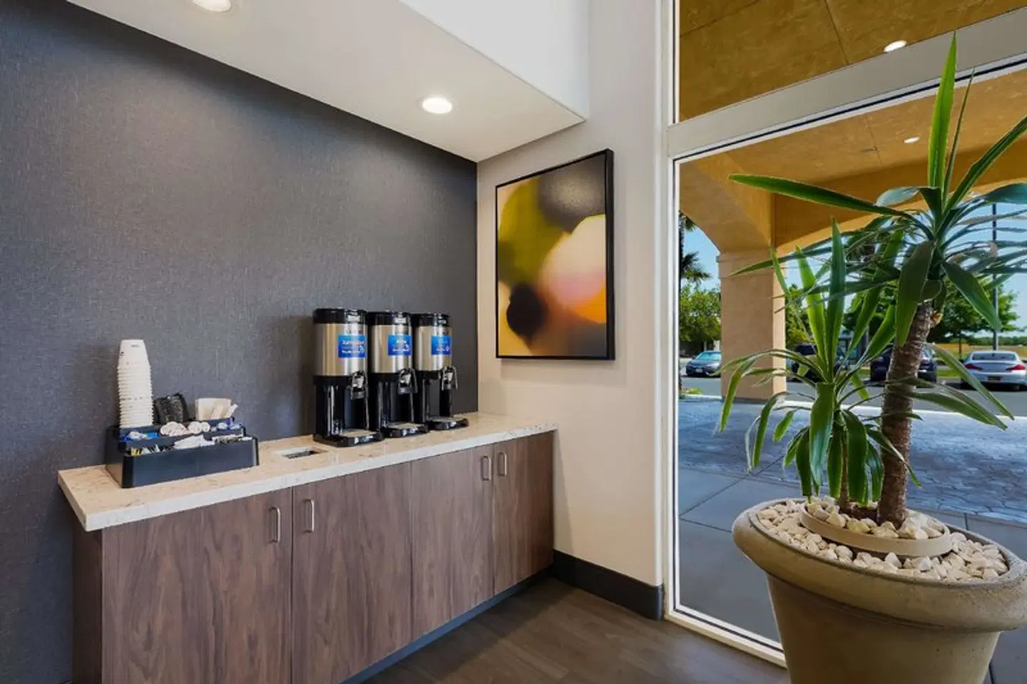 Best Western Inn & Suites Lemoore ROOM_EXAMPLE