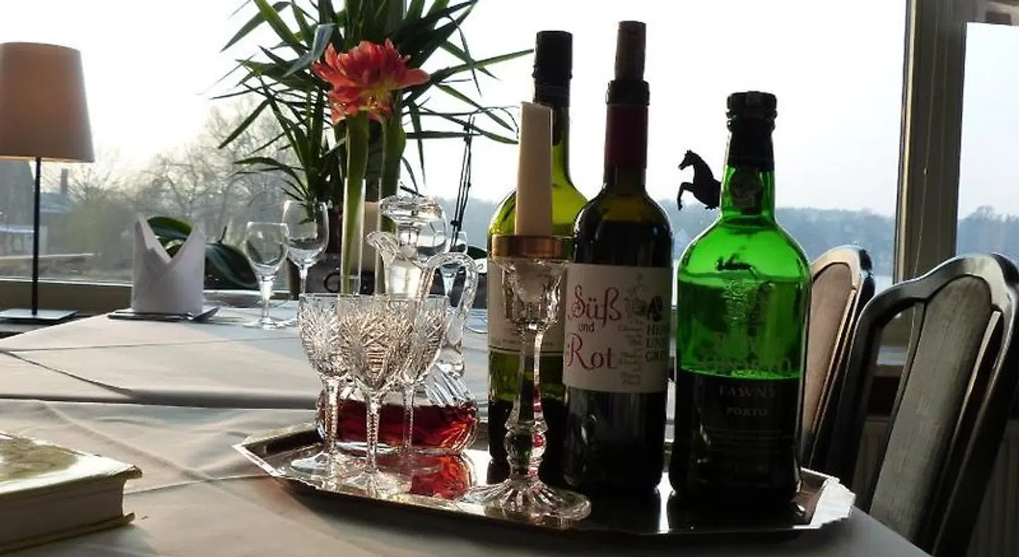 Restaurant und Hotel Zum Weissen Ross Terrasse