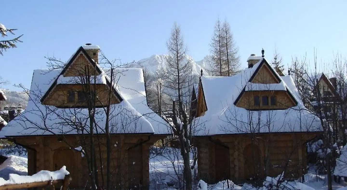 J'dru' EXTERIOR