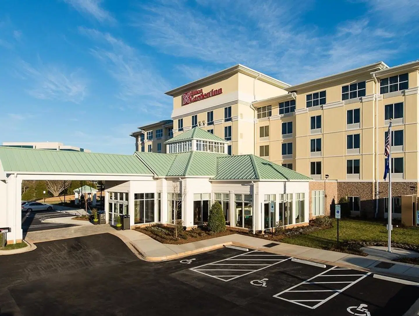 Hilton Garden Inn Charlotte Airport EXTERIOR