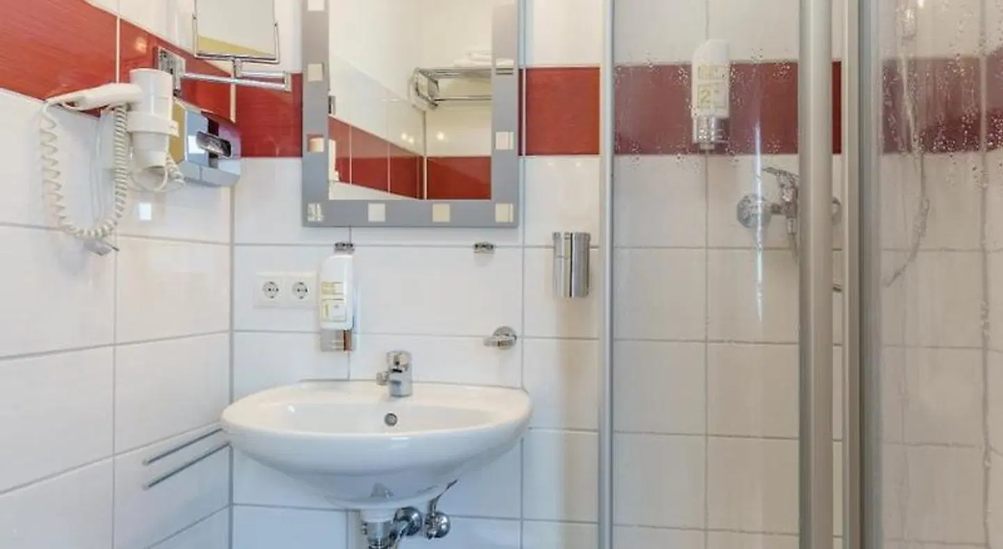 Hotel Rosenstein Badezimmer