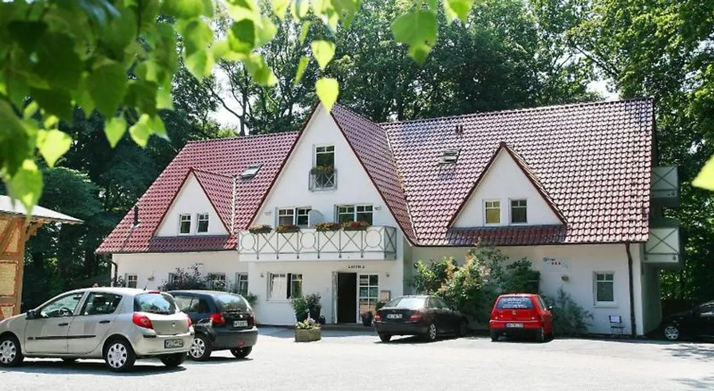 Kurhaus Devin EXTERIOR