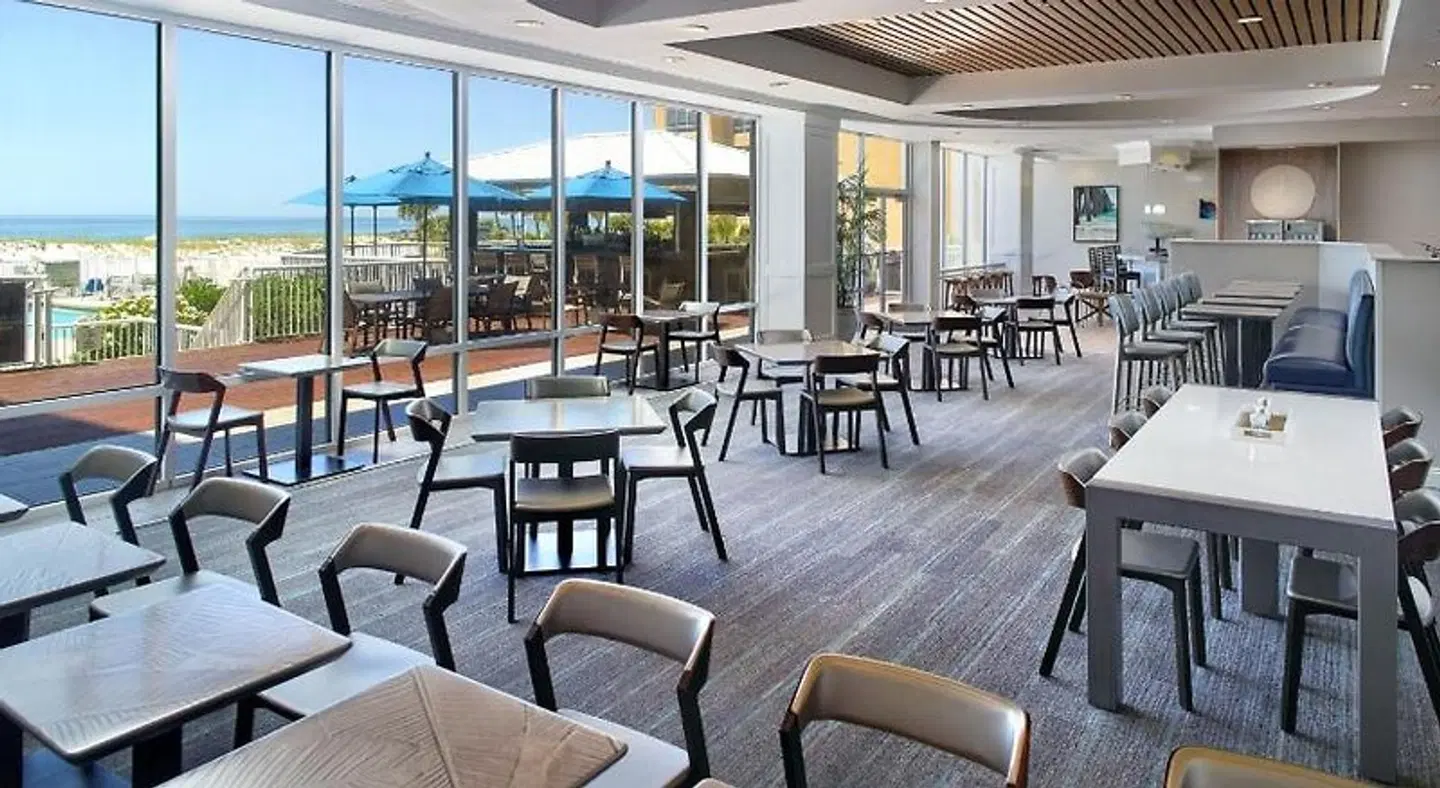 SpringHill Suites by Marriott Pensacola Beach Restaurant