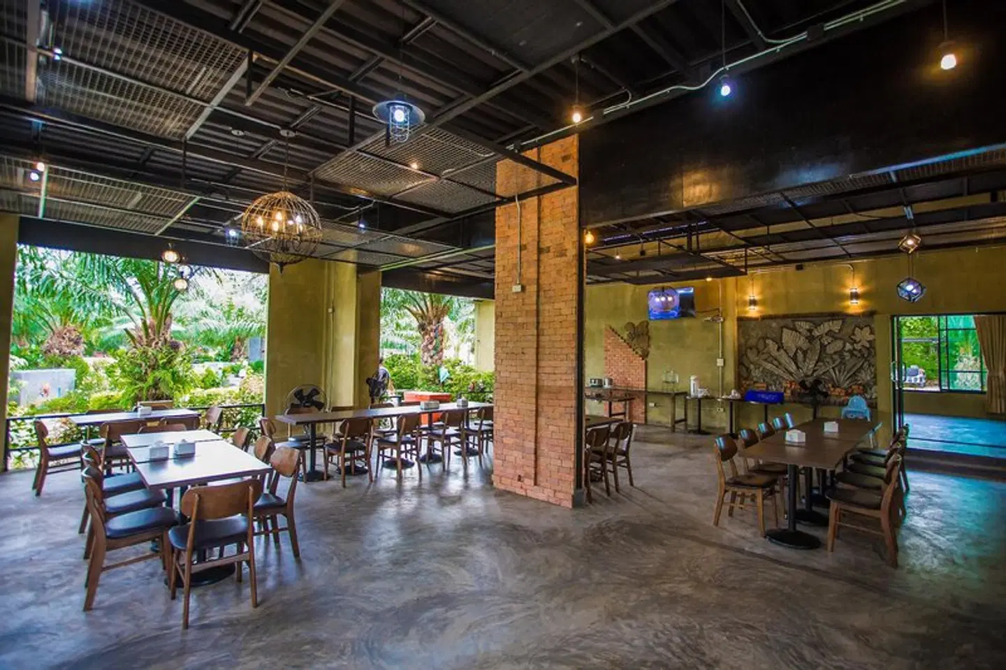Palm Pran Resort Restaurant