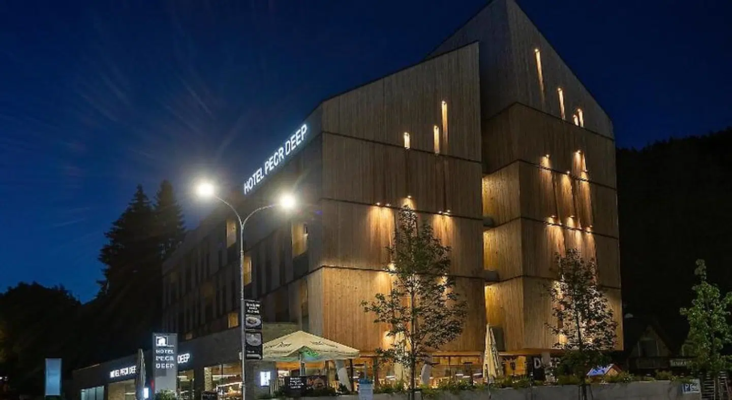 Hotel Pecr Deep EXTERIOR