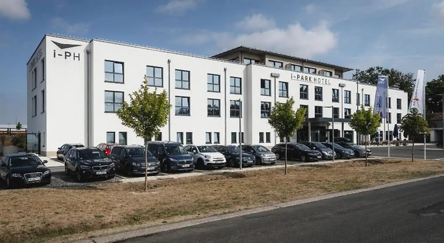 i - PARK Hotel Klingholz EXTERIOR