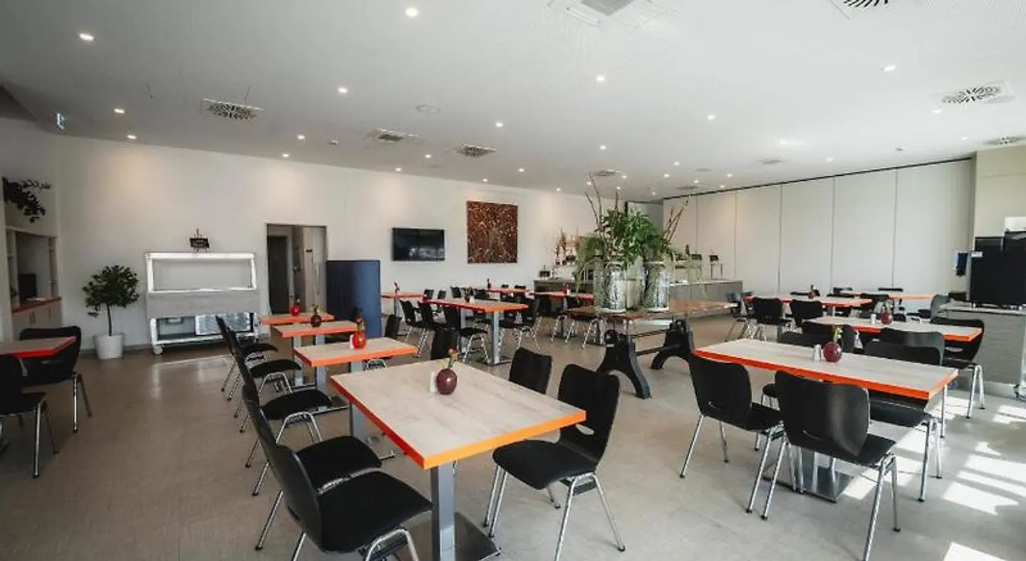 i - PARK Hotel Klingholz Konferenz