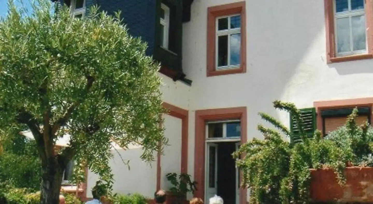 Wohnen im Burghotel EXTERIOR