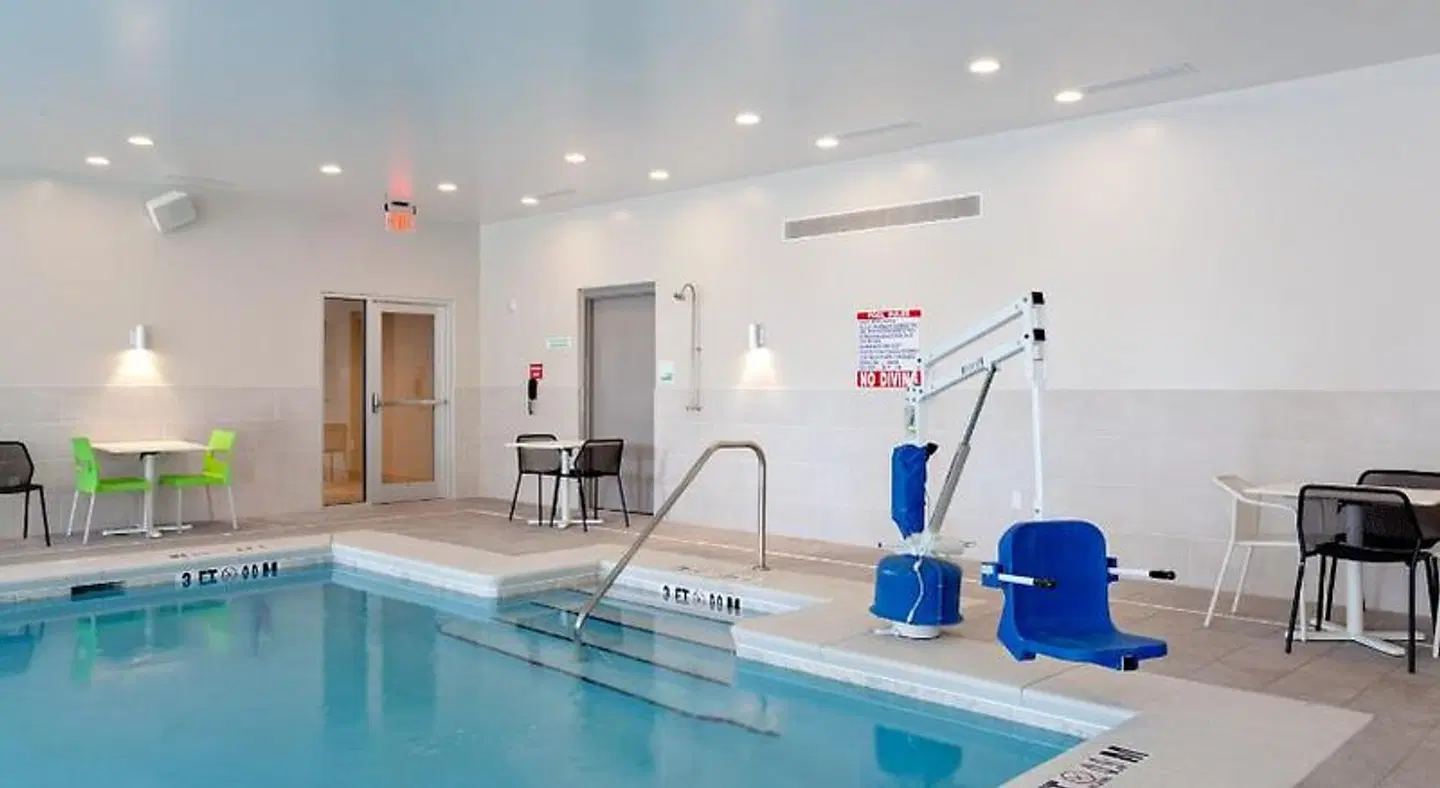 Holiday Inn Tallahassee E Capitol - Univ by IHG Hallenbad