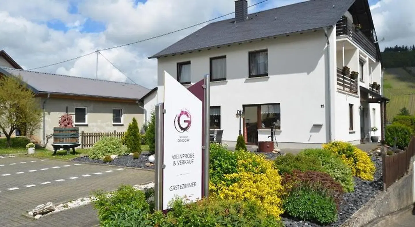 Weingut H. Gindorf und Gästehaus EXTERIOR