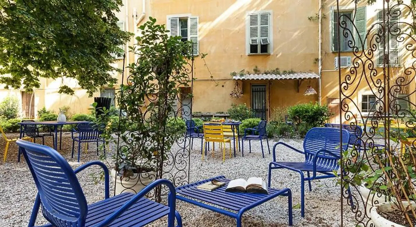L'Abeille Boutique Apartments Terrasse