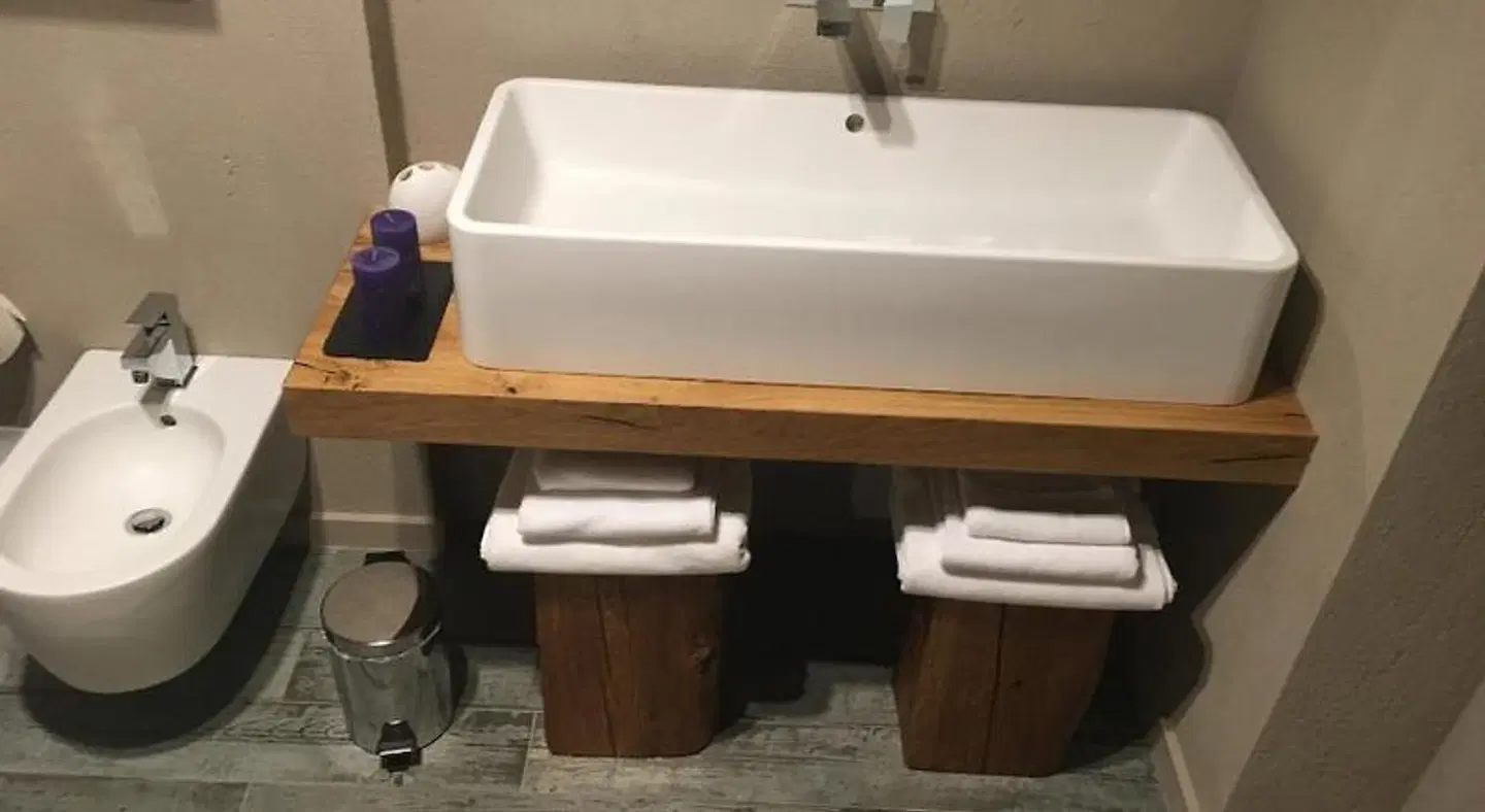 4478 Mountain Lodge Badezimmer