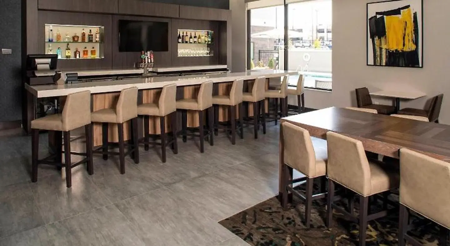 Residence Inn by Marriott Tulsa Downtown Bar