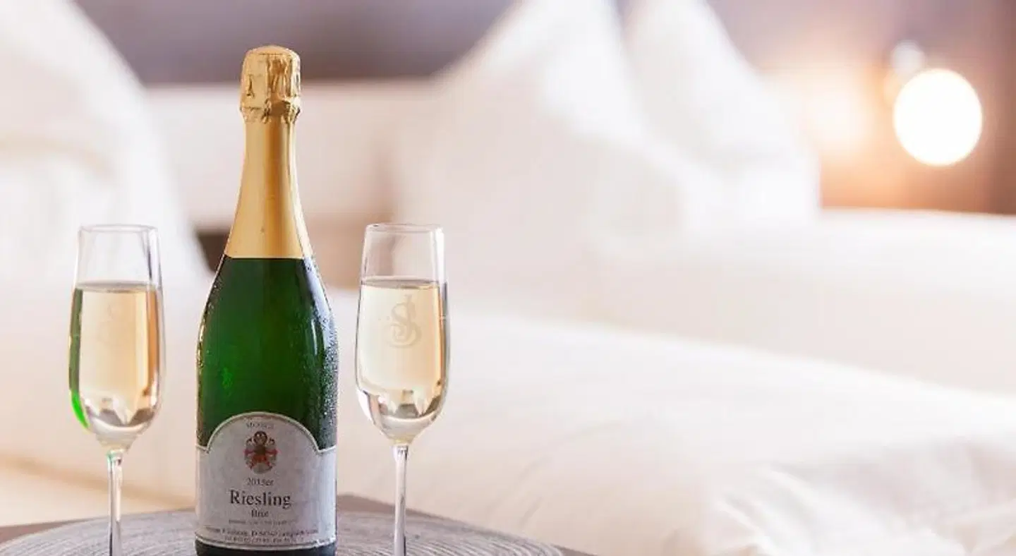 Wein im Turm HEALTH_BEAUTY