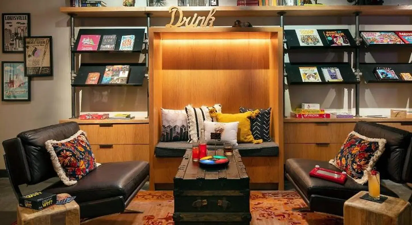 Moxy Louisville Downtown ROOM_EXAMPLE