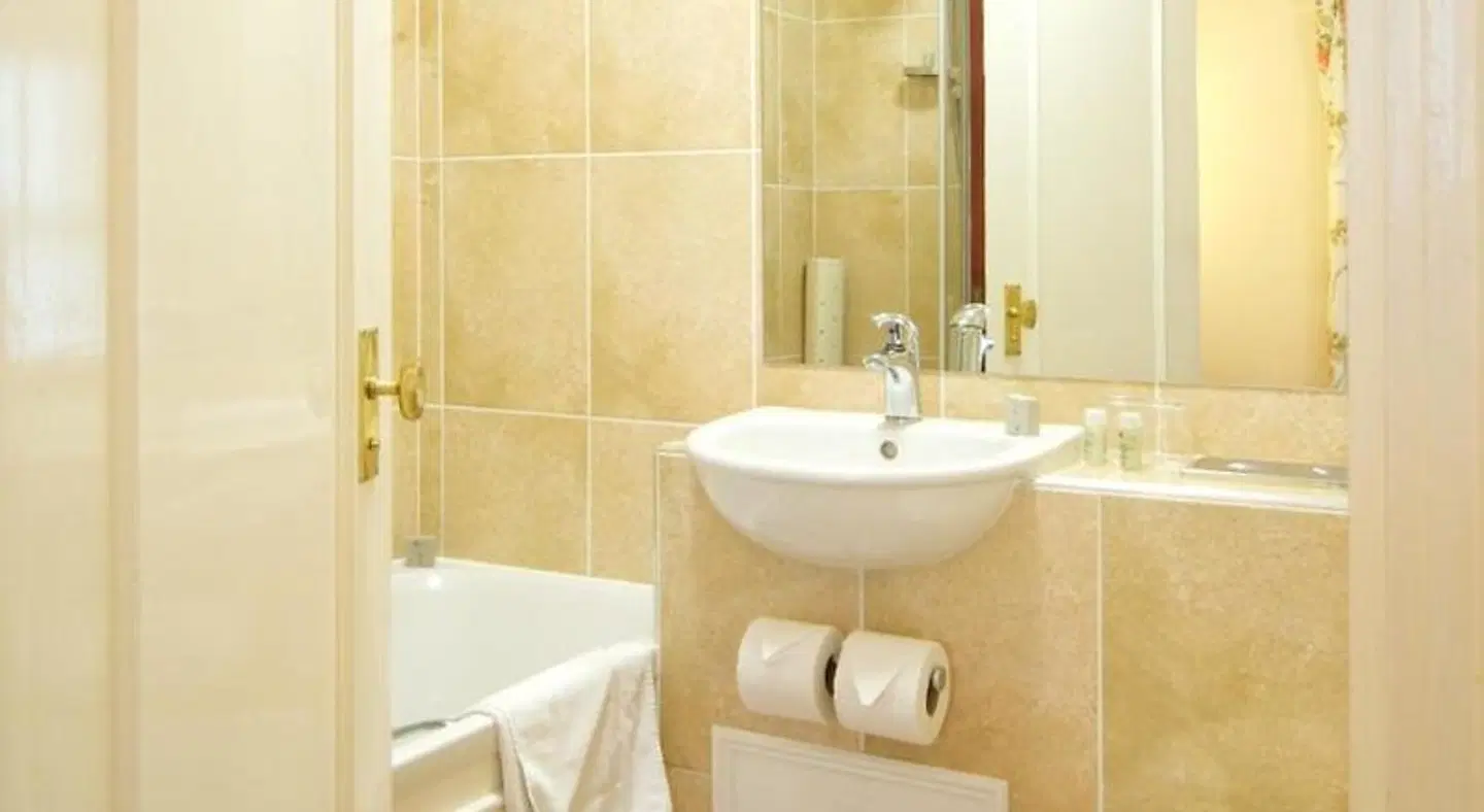 The Corbyn Apartments Badezimmer