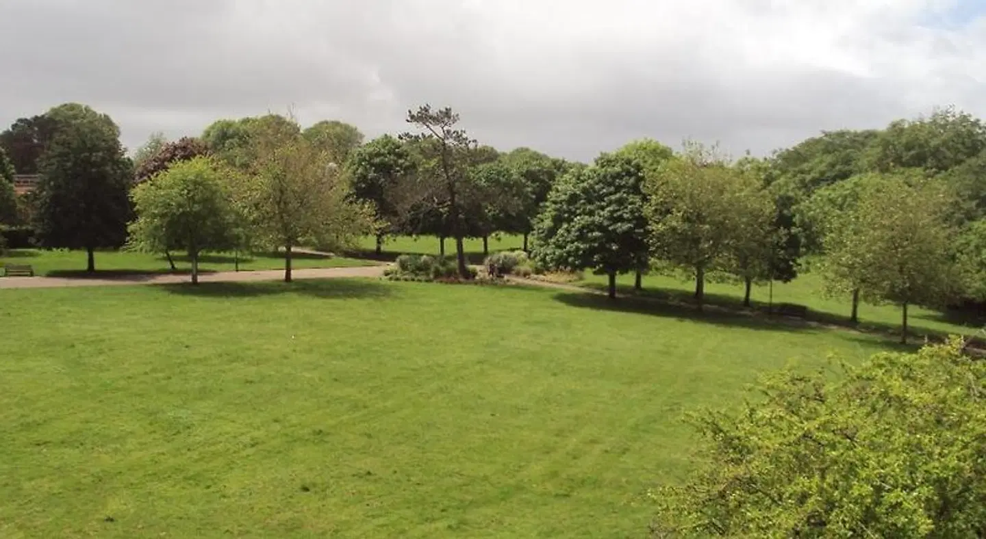 Mountbatten Hotel Garten