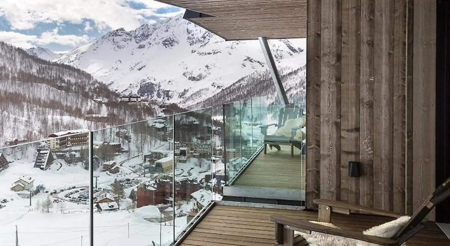 Bergman Mountain Hotel Restaurant