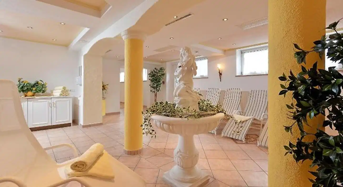 Schwarzer Adler Lobby