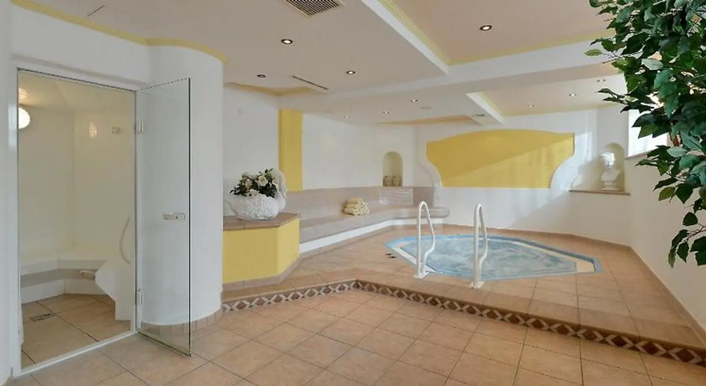 Schwarzer Adler HEALTH_BEAUTY