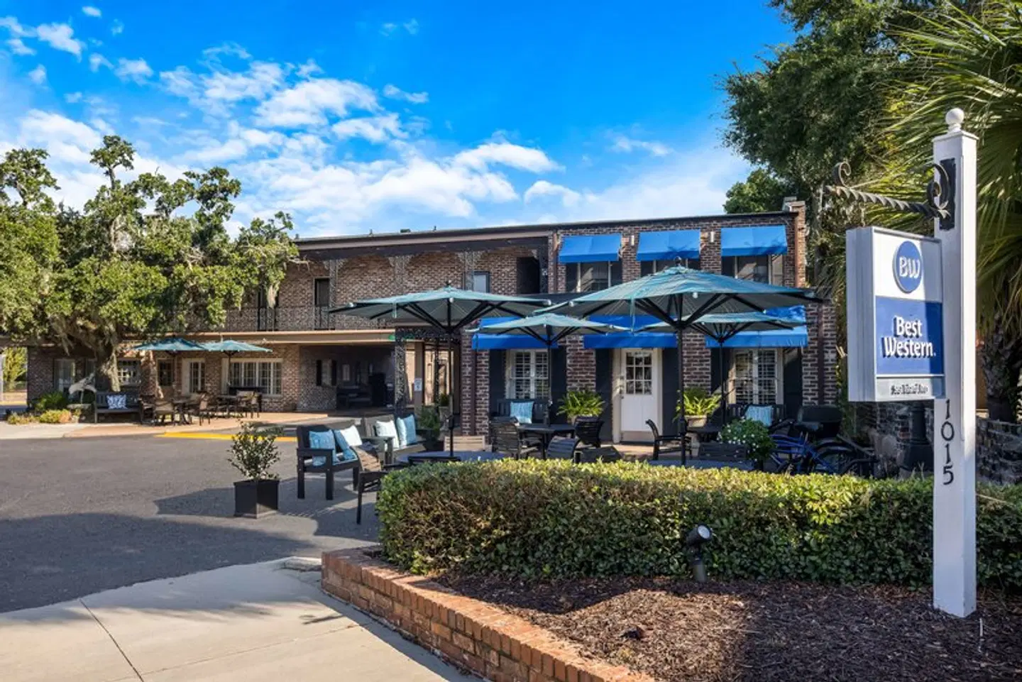 Best Western Sea Island Inn EXTERIOR