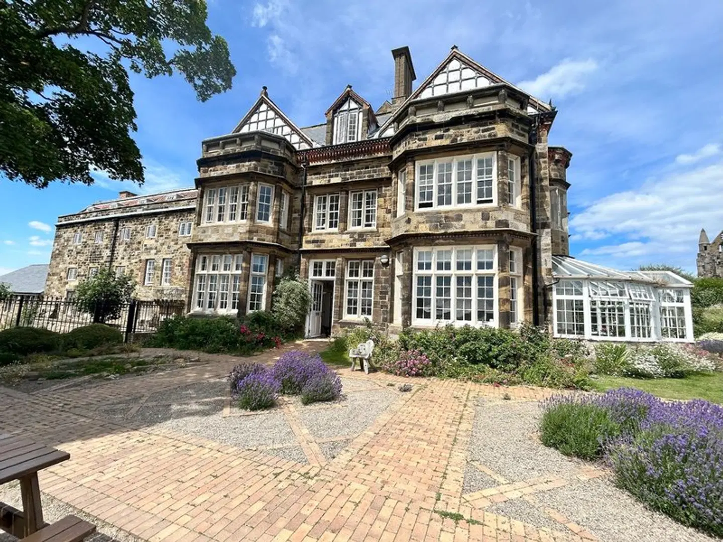 YHA Whitby EXTERIOR