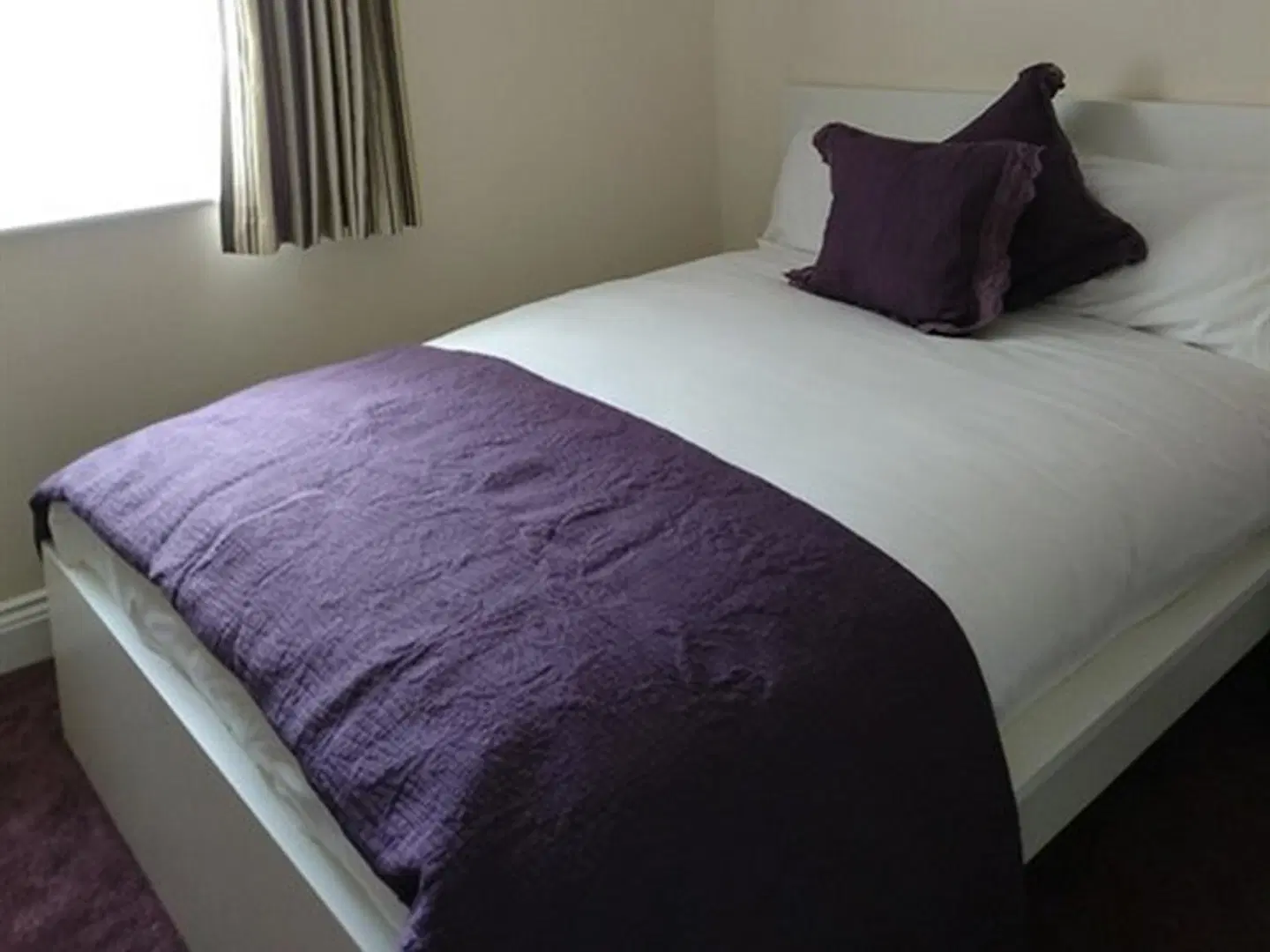 Dakota Guest House ROOM_EXAMPLE