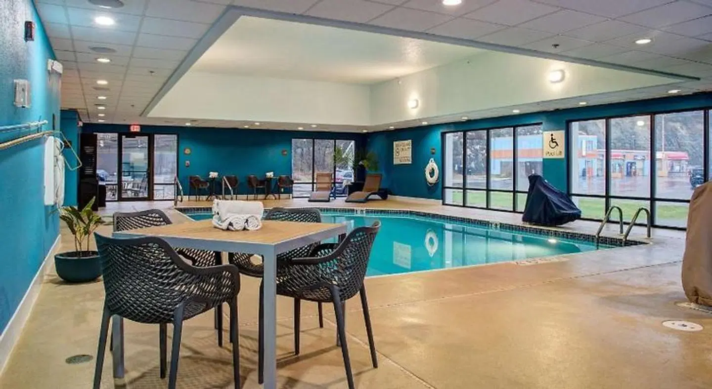 Hampton Inn Rochester Hallenbad