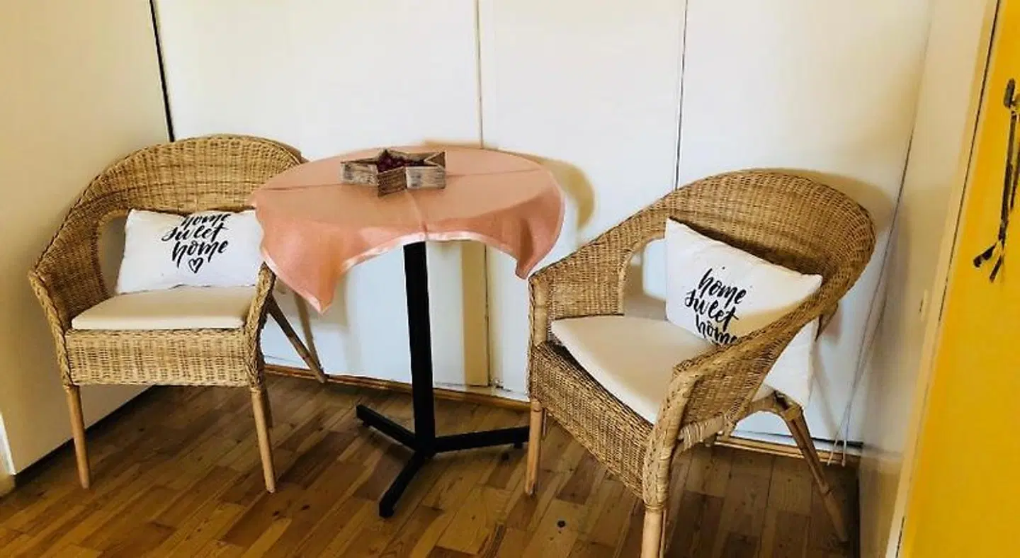 Holzgarten ROOM_EXAMPLE