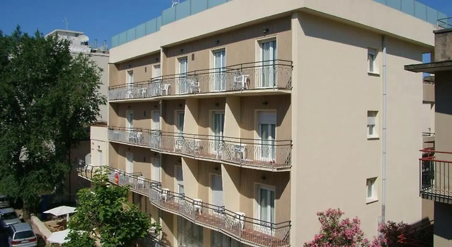 Esperia EXTERIOR