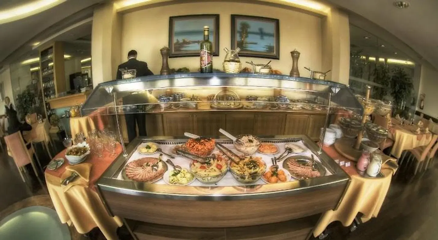 Lav Vukovar Restaurant