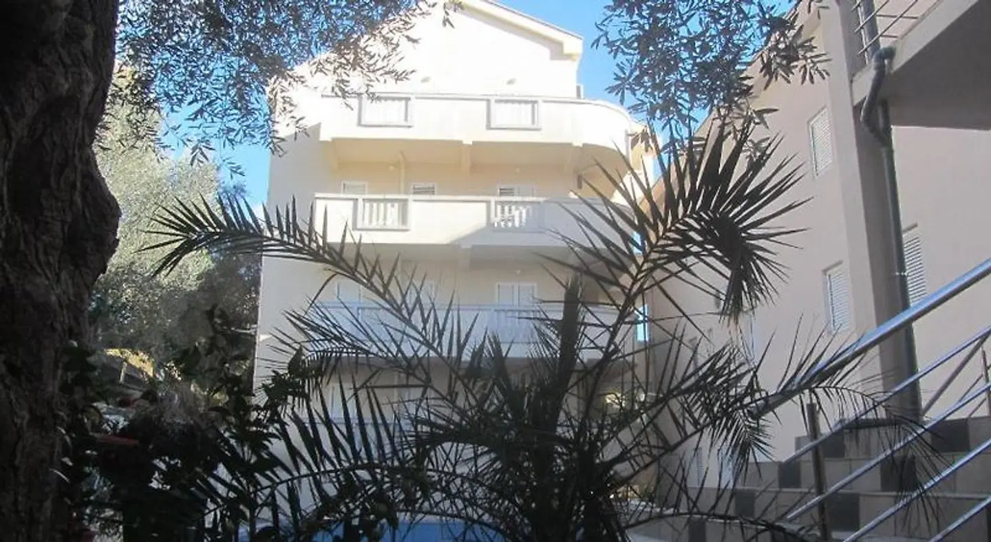 Oro Apartments EXTERIOR