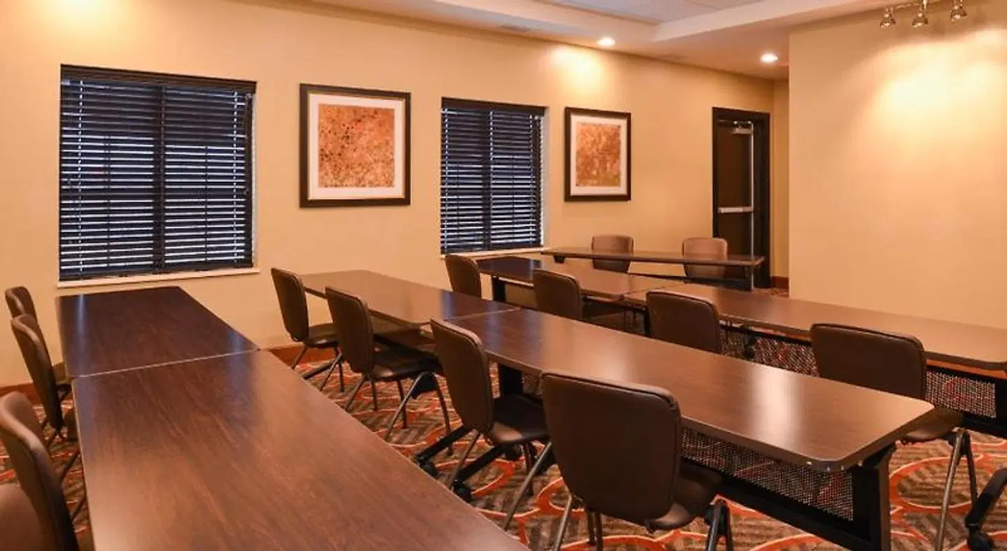 Staybridge Suites Merrillville by IHG Konferenz