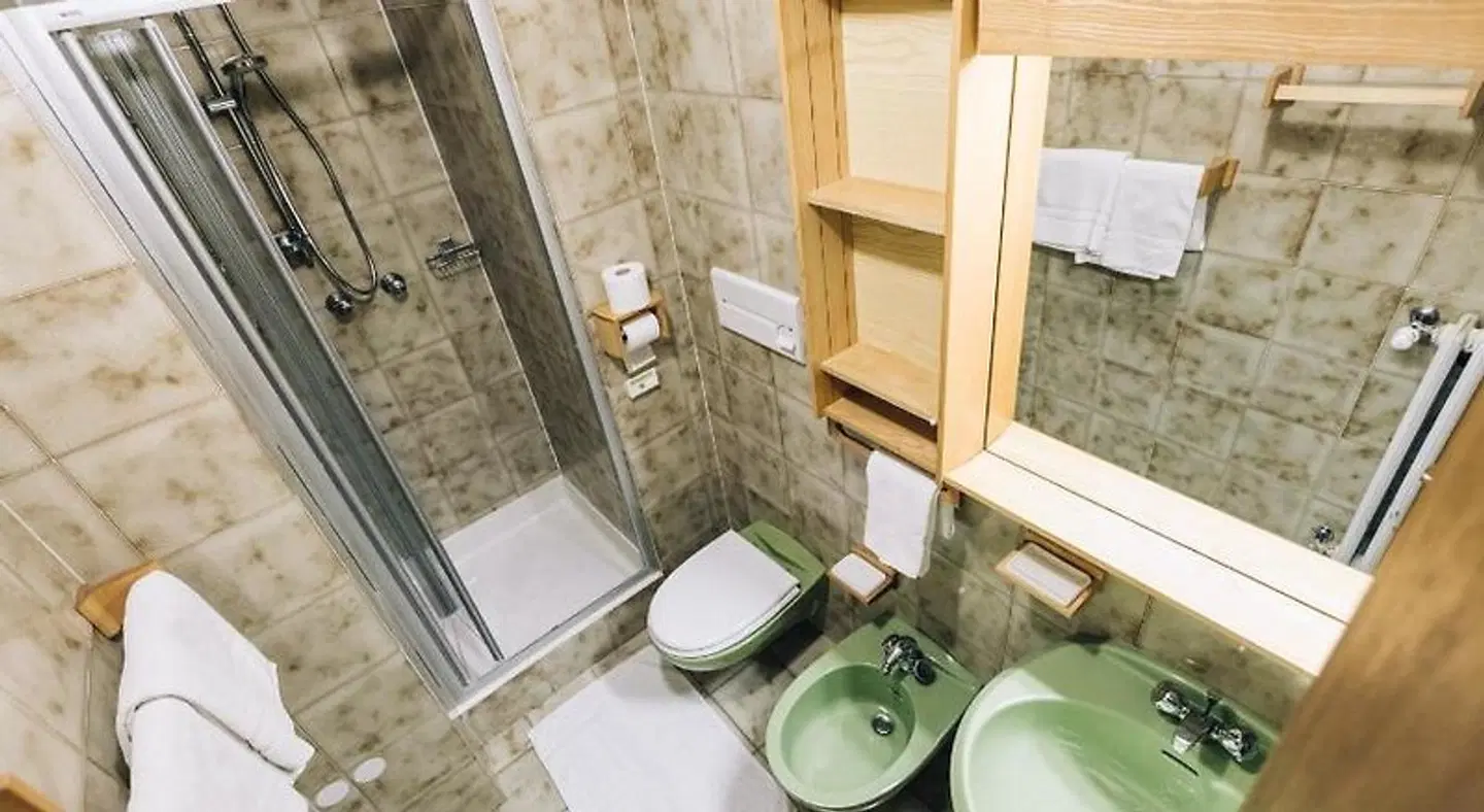 Hotel Schönwies Badezimmer