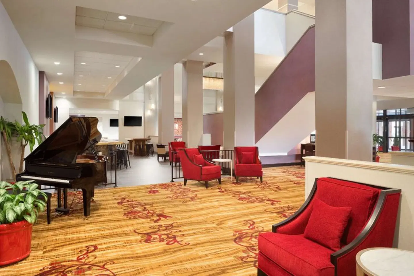 Hilton Fort Wayne at the Grand Wayne Convention Center LOUNGE_LOBBY