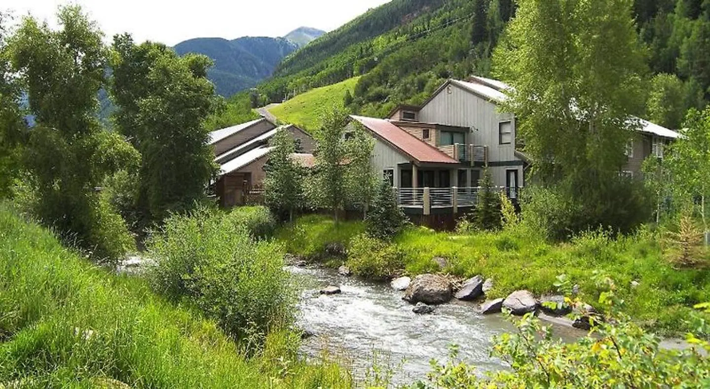 Mountainside Inn EXTERIOR
